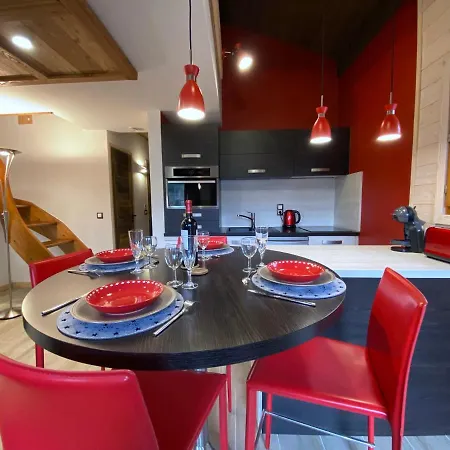 Bel Duplex A Avec Poele A Bois, Wifi, Parking - Fr-1-343-166 * Шамоні